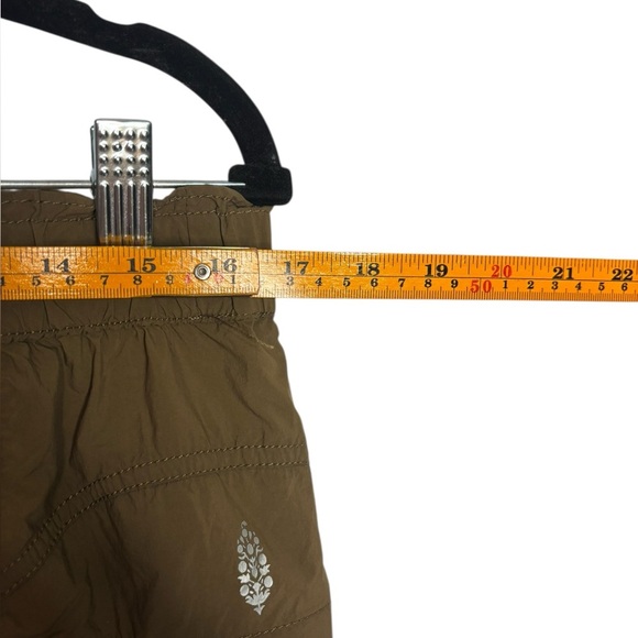 Free People Movement Active Running In The Wild Shorts Brown Green Size Large - Picture 9 of 12